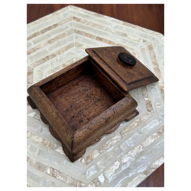 Early 19th Century Ooak Antique Wood Box/ Pressed Horn Mourning Cameo For Sale - Image 5 of 10