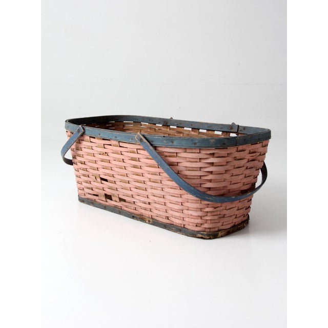 Early 20th Century Antique American Splint Weave Gathering Basket For Sale - Image 5 of 15