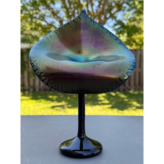 1980s Stuart Abelman Iridescent Studio Art Glass "Jack in the Pulpit" Vase For Sale - Image 13 of 14