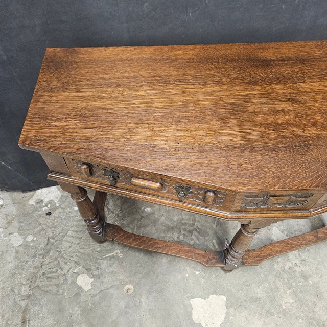 Vintage English Oak 2 Drawer Console Table With Shaped Front For Sale In Atlanta - Image 6 of 17
