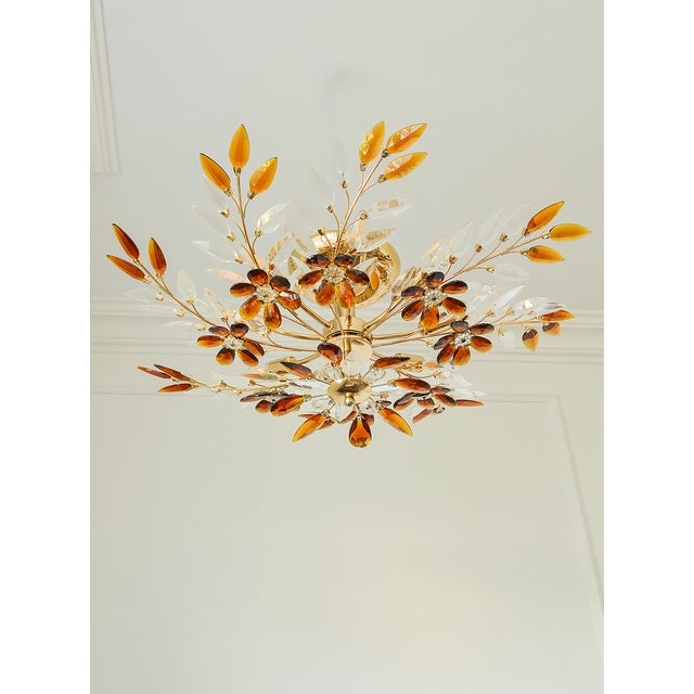 Hollywood Regency 1970s Large Amber Crystal Flower Chandelier, Maison Baguès Style, 8-Light For Sale - Image 3 of 8