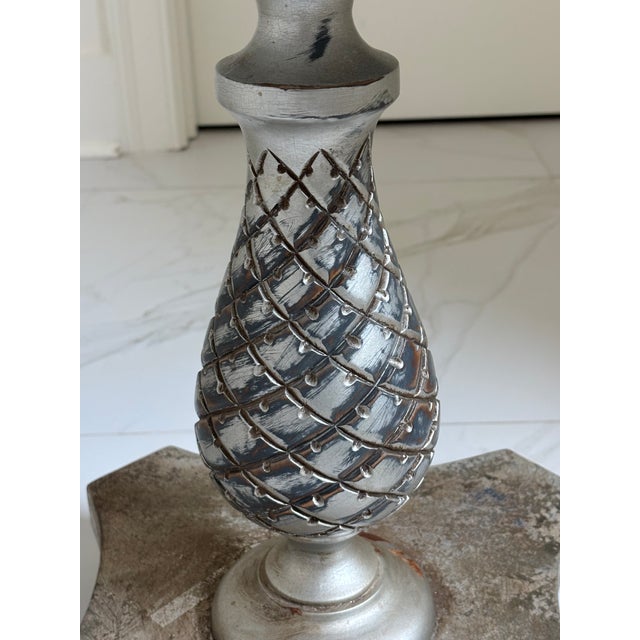 Vintage Palm Beach Regency Style Silver Crackle Finish Pineapple Pedestal Side Table For Sale - Image 9 of 18