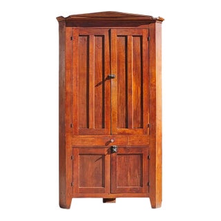 Antique Primitive Corner Cupboard, Corner Cabinet (Circa 1790–1820) For Sale