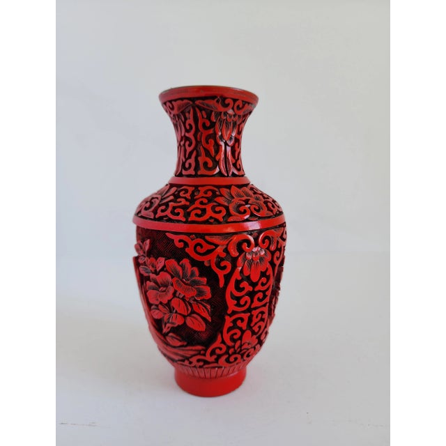 Vintage Chinese Cinnabar Vase For Sale - Image 4 of 9