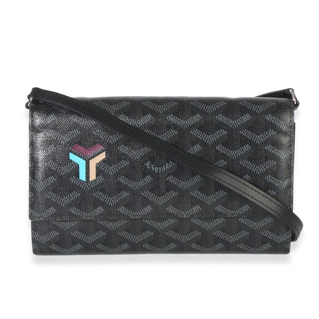 Goyard’s signature Goyardine pattern has quietly taken over the luxury fashion scene. A heritage brand that has been...