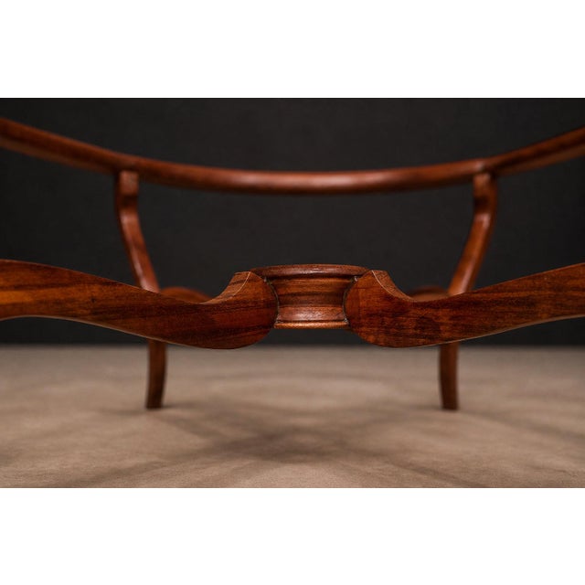 Giuseppe Scapinelli Circular Coffee Table in Caviúna Wood & Glass by Giuseppe Scapinelli, Brazil, 1950s For Sale - Image 4 of 18