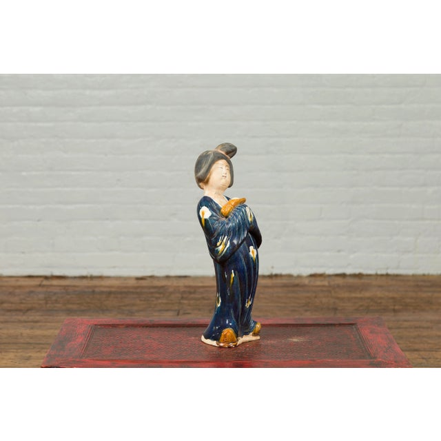 Small Chinese Statue of a Court Lady Wearing Blue Kimono and Holding a Baby For Sale - Image 10 of 13