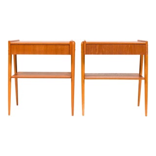 1960 Vintage Danish Mid-Century Teak & Oak Nightstands (Pair) For Sale