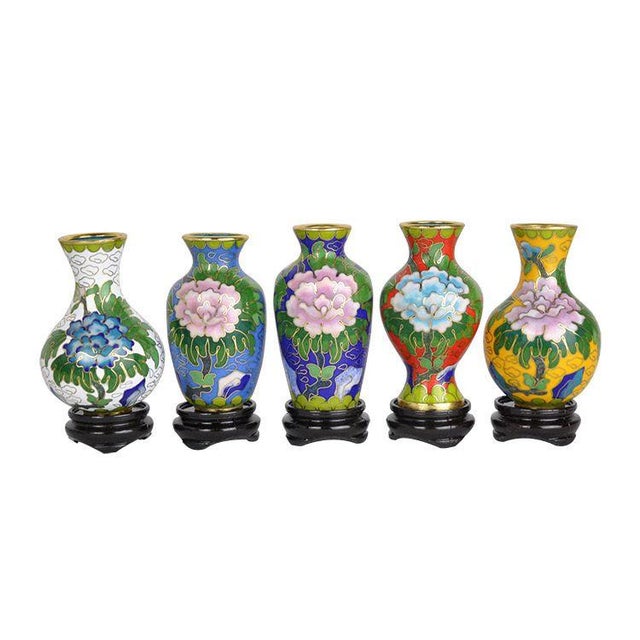 Set of 5 Miniature Chinese Cloisonné Vases | Floral Motif With Wood Stands & Box For Sale - Image 15 of 15