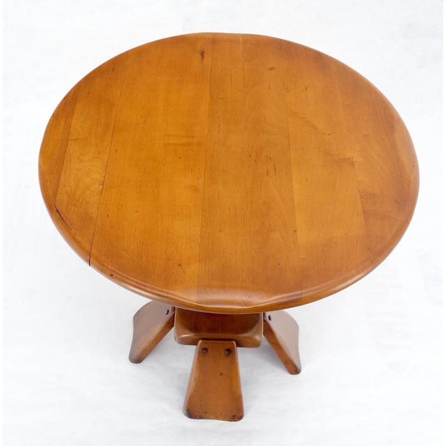 Heywood-Wakefield Solid Maple Colonial Style Round Center Table Gueridon MINT For Sale - Image 4 of 10