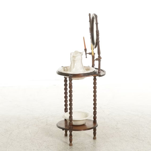 Late 19th Century Victorian Wood Wash Stand With Barley Twist & Swivel Mirror For Sale In Cincinnati - Image 6 of 8