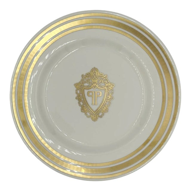 Mid 20th Century Vintage 5-Star the Plaza Hotel New York Nyc Gold Trim Dinner Plate For Sale