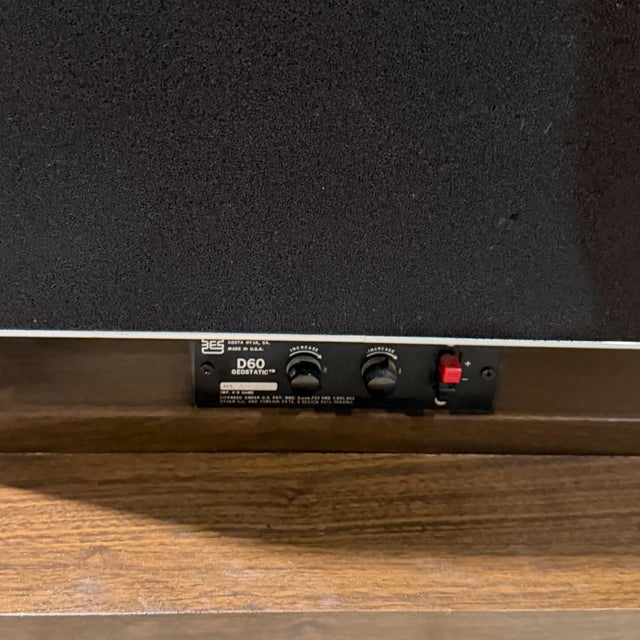 Traditional Pair of Bertagni Electroacoustic System (Bes) Geostatic Speakers Mid-Century For Sale - Image 3 of 9
