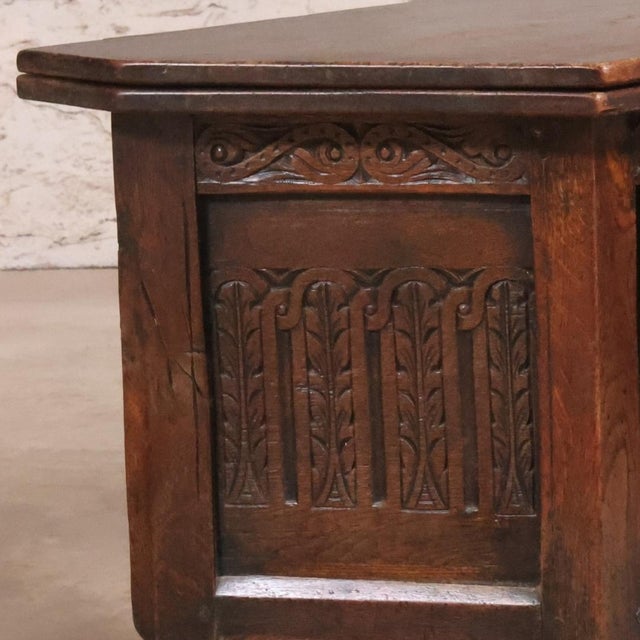 19th Century English Oak Credence Table For Sale In Birmingham - Image 6 of 7