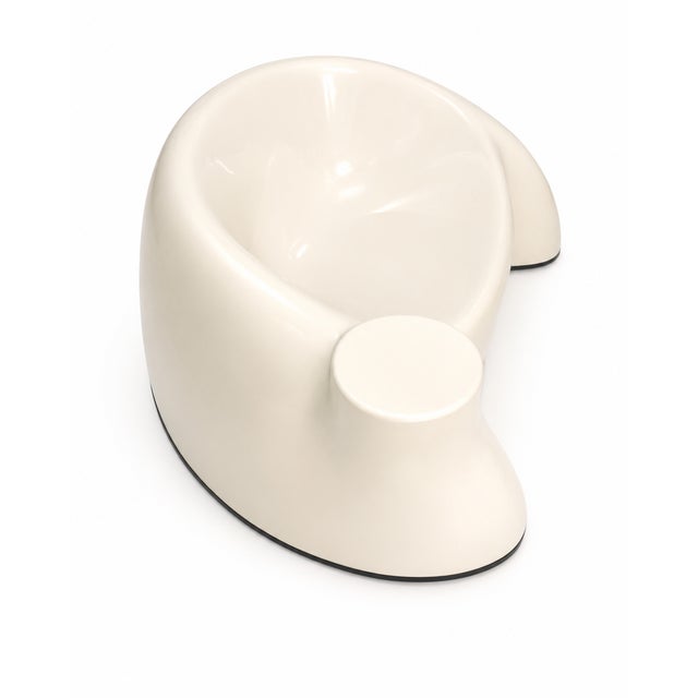 Modern Vintage American Space Age Molded Fiberglass Lounge Chair, C. 1970 For Sale - Image 3 of 5