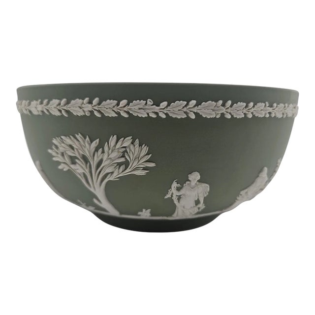 Vintage Mid-Century Modern Wedgwood Sage Green Jasperware Sacrifice Bowl For Sale