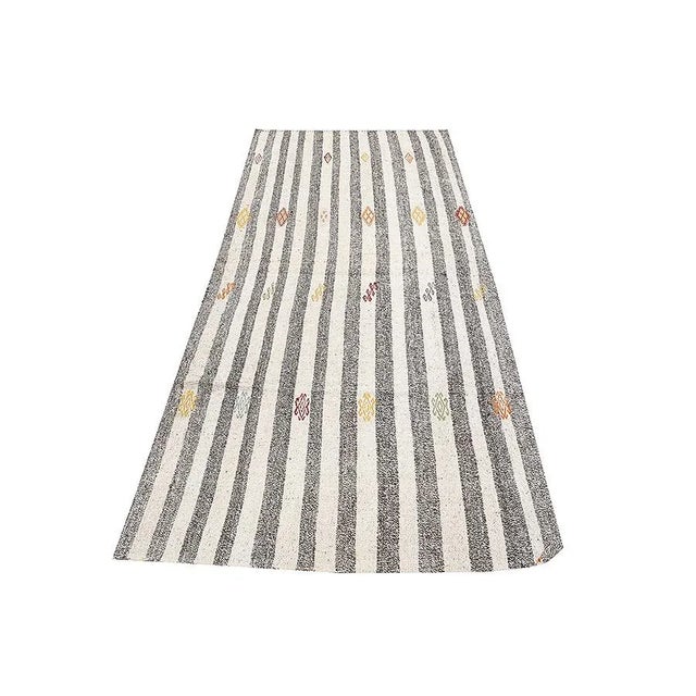 Modern vintage cotton kilim rug from Adana region of Turkey. Approximately 50-60 years old. In very good condition.