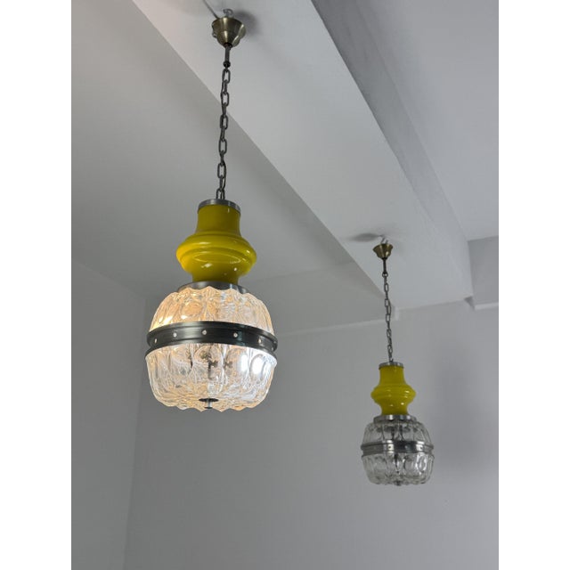 Mid-Century Modern Space Age Pendant Lamps in Yellow Murano Glass, 1970s, Set of 2 For Sale - Image 3 of 15