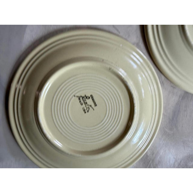 Set of Five (5) Vintage Old Ivory Cream 9.5” Fiestaware Plates | Cottage Core For Sale - Image 4 of 6