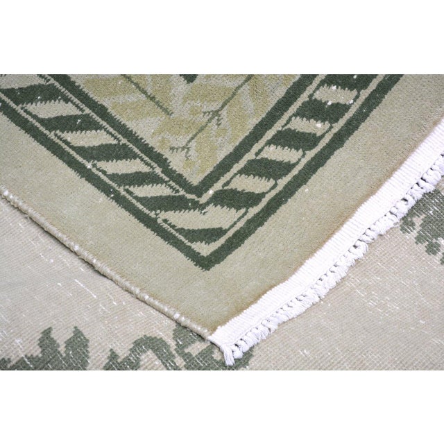 Vintage Chinese Art Deco Hand Knotted Wool Rug, 7'8''x9'10'' For Sale In New York - Image 6 of 6