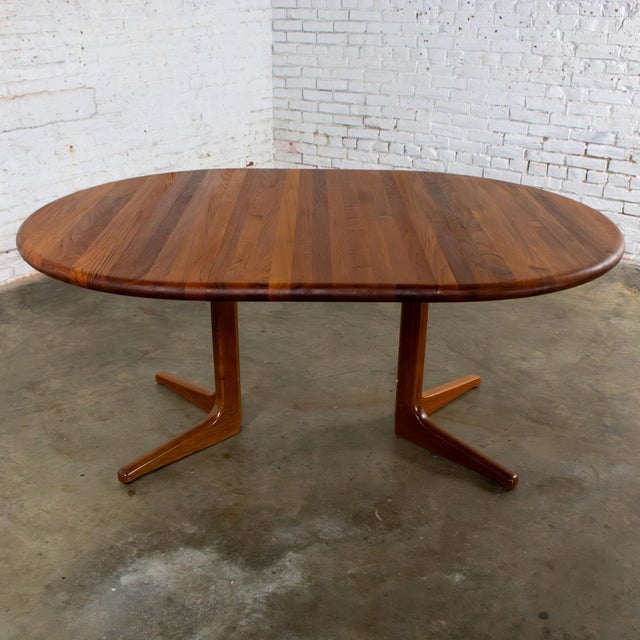 Wood Mid-20th Century Scandinavian Modern Dining Table Solid Teak Round to Oval Expanding by Glostrup Mobelfabrik For Sale - Image 7 of 18