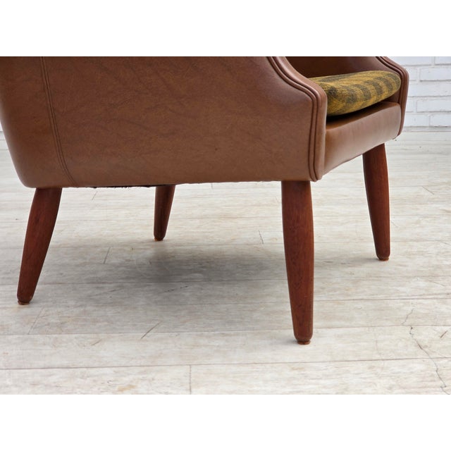 1970s Danish Leatherette Armchair with Teak Legs, 1970s For Sale - Image 5 of 18