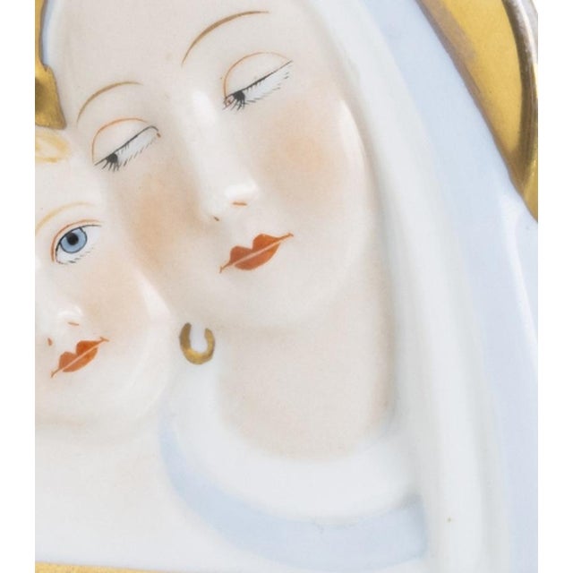 Porcelain - Our Lady with Child - Vista Alegre. Made of Vista Alegre porcelain; polychrome decoration with gilding under...