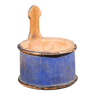 Swedish 1820s Circular Milk Tub with Blue and Black Paint and Distressed Patina For Sale