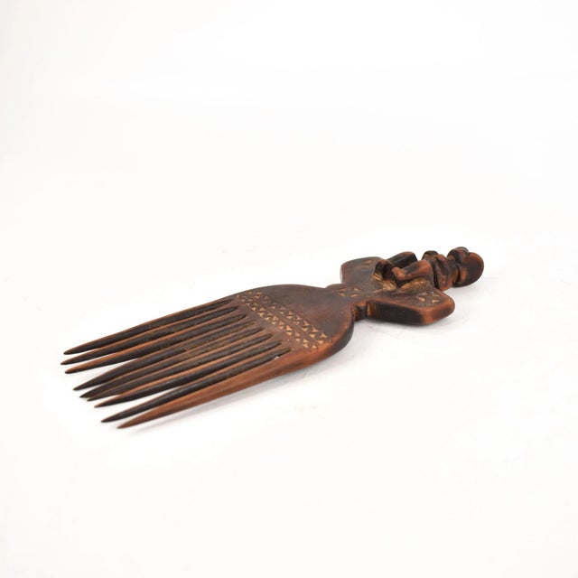 Early 20th Century Nyamwezi Mwana Hiti Figural Comb Tanzania For Sale - Image 4 of 7