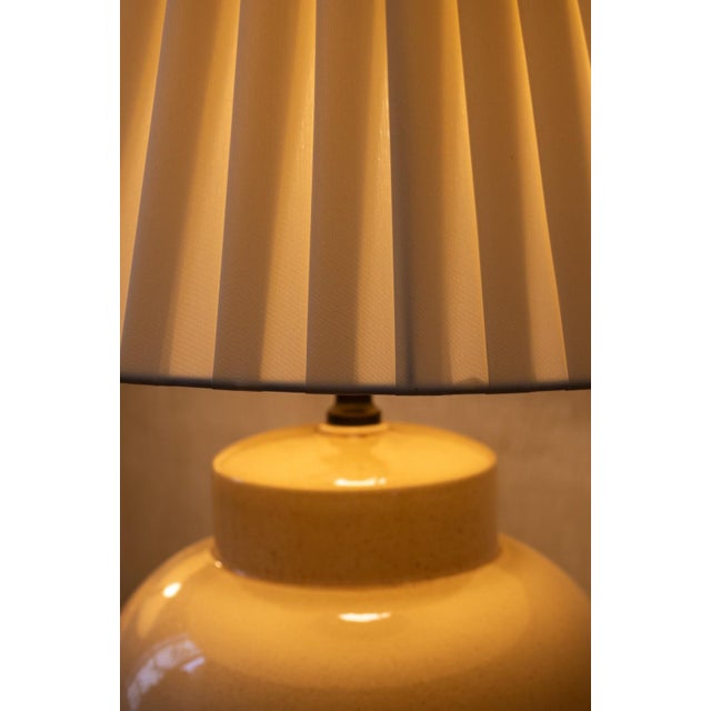 English Craquelé Glazed Ceramic Table Lamps, 1970s, Set of 2 For Sale - Image 3 of 7