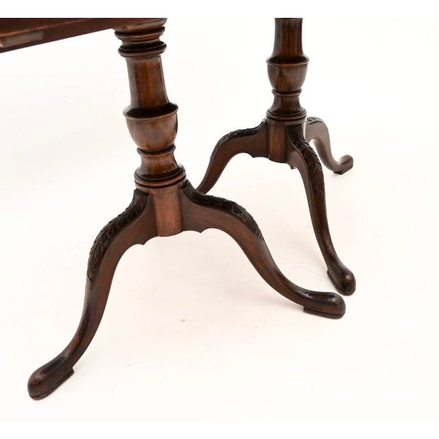 Antique Georgian Style Walnut Extendable Dining Table, 1900 For Sale - Image 9 of 11
