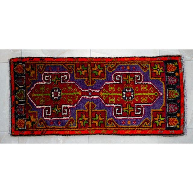 Textile 1970s Hand Made Turkish Mat Rug Small Rug Kitchen Mat Organic Wool - 1'7" X 3'3" For Sale - Image 7 of 11