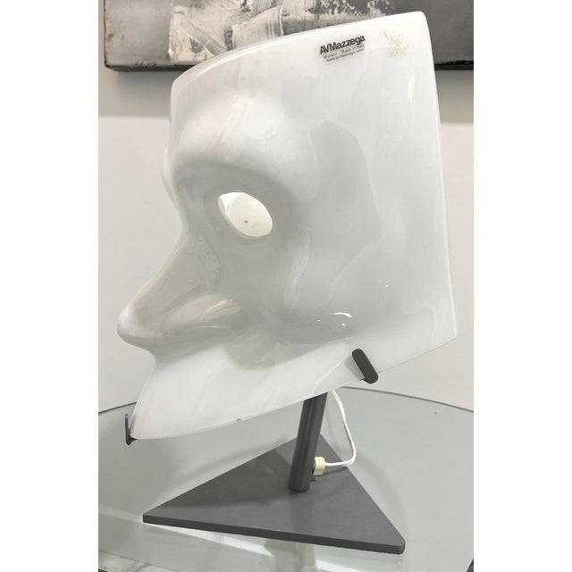 Contemporary Bauta Venetian Mask Murano Glass Table Lamp by Mazzega For Sale - Image 3 of 7