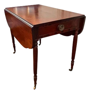 American New England Federal Mahogany Pembroke Drop-Leaf Side Table