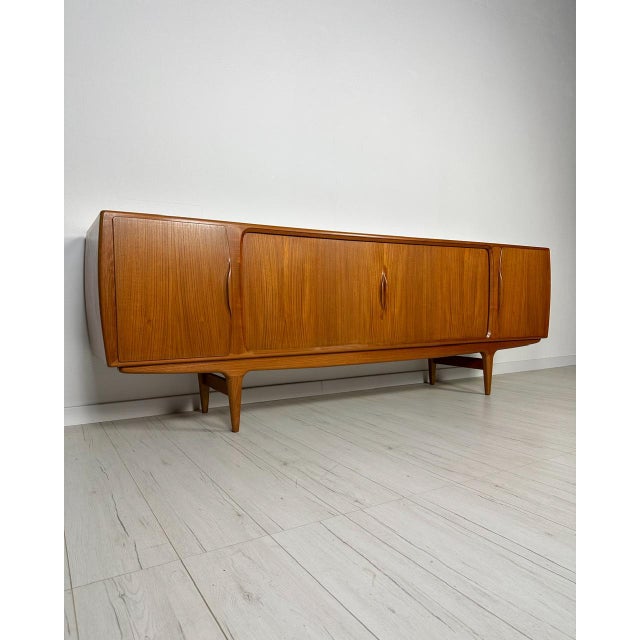 Beautiful vintage teak sideboard Model 19 designed by Johannes Andersen for Uldum Møbelfabrik. Made in the 1960s in...