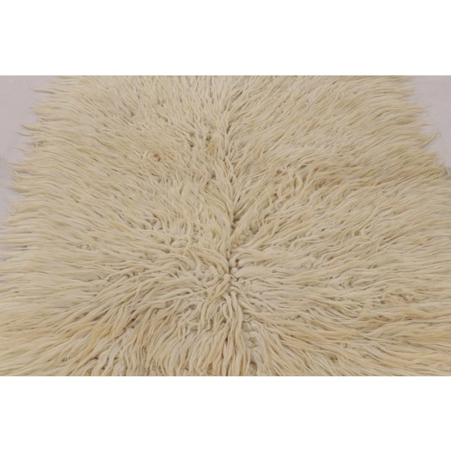1960s Vintage Turkish Tulu Rug, Beige Wool With Soft Pile - Rug & Kilim For Sale - Image 5 of 7