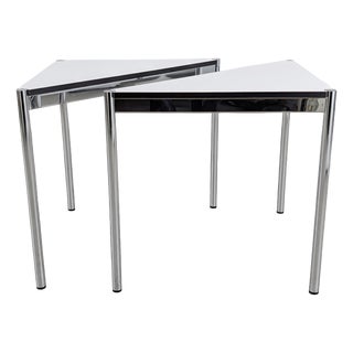 Triangular White Corner Desks from USM Haller, Set of 2 For Sale