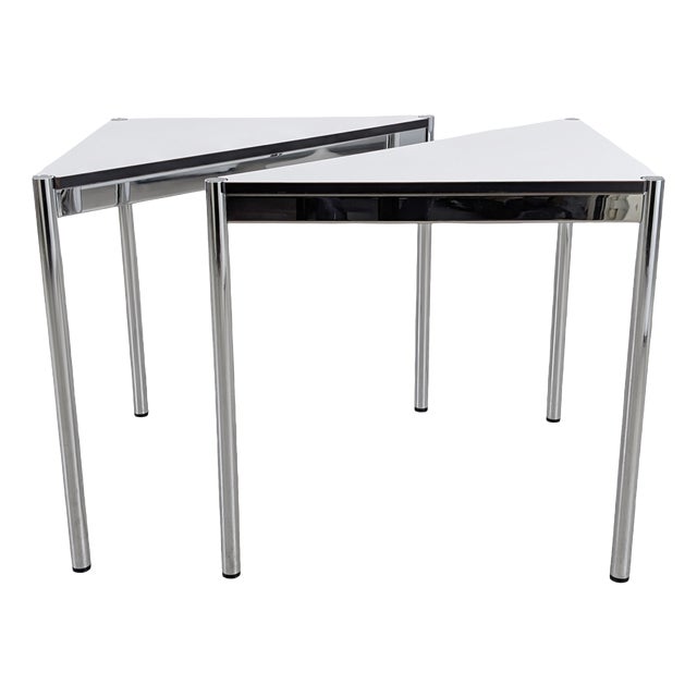 Triangular White Corner Desks from USM Haller, Set of 2 For Sale