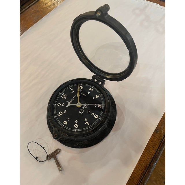 Industrial Authentic Wwii Chelsea Clock Co. u.s. Navy Deck Clock in Original Bakelite Case With Key For Sale - Image 3 of 10