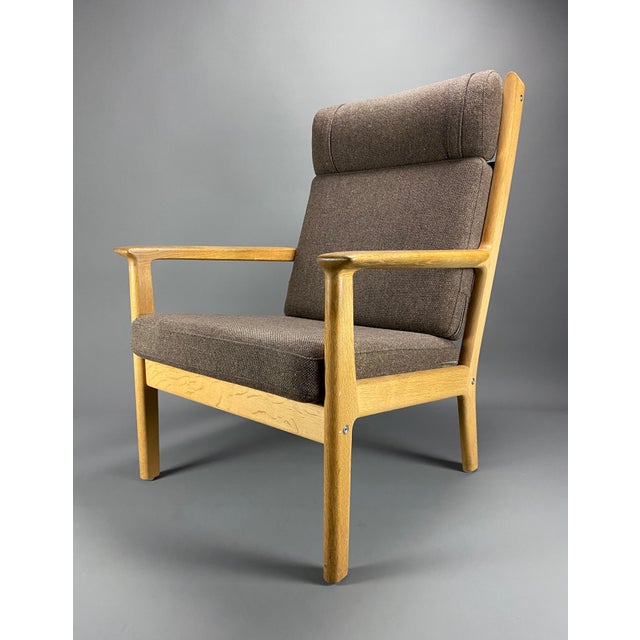 Wood Mid-Century Modern GE265 Armchair by Hans Wegner for Getama, Denmark, 1992 For Sale - Image 7 of 11