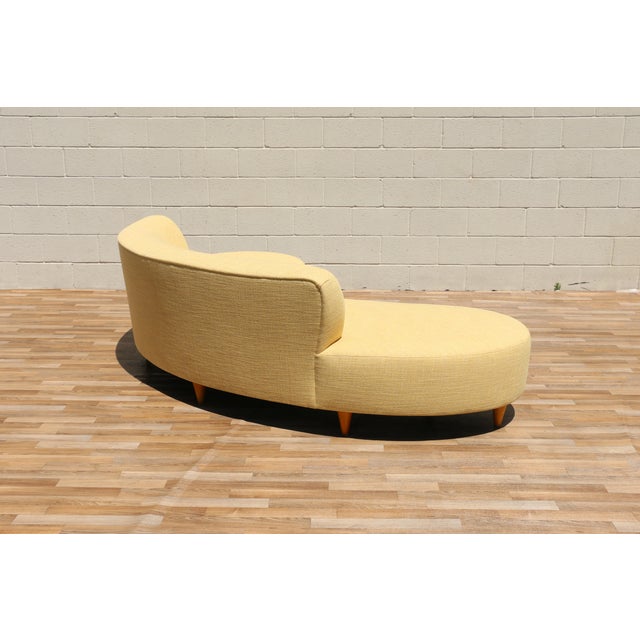 Mid-Century Modern “Cloud” Sofa Vladimir Kagan Style, Circa 1970s For Sale - Image 16 of 18