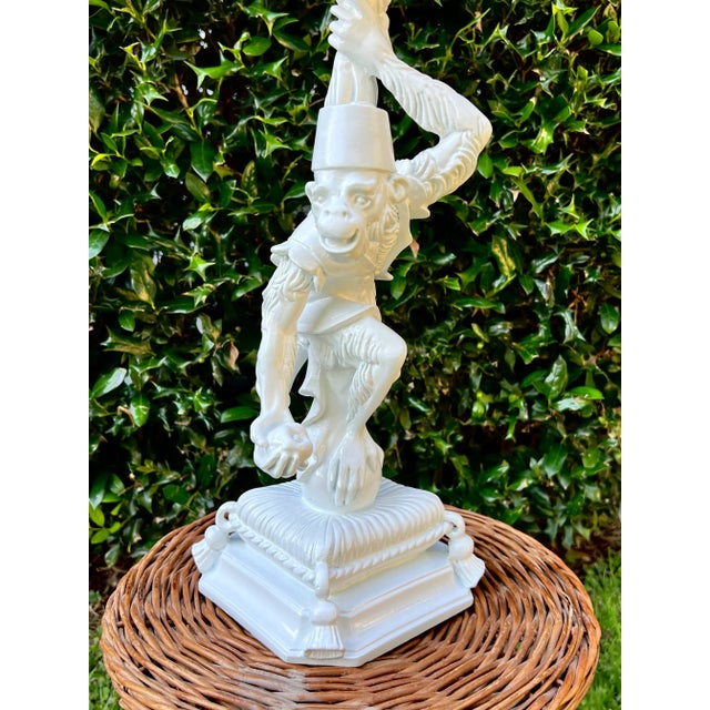 Stylish Palm Beach Regency Dorothy Draper Style Newly Painted Gloss White Monkey Pedestal Cachepot For Sale - Image 4 of 12