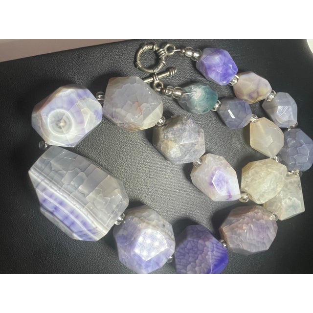 Gemstone Necklace, Massive Purple Passion Agate From Mexico, 267 Gram, in 925 Sterling Silver For Sale - Image 4 of 8