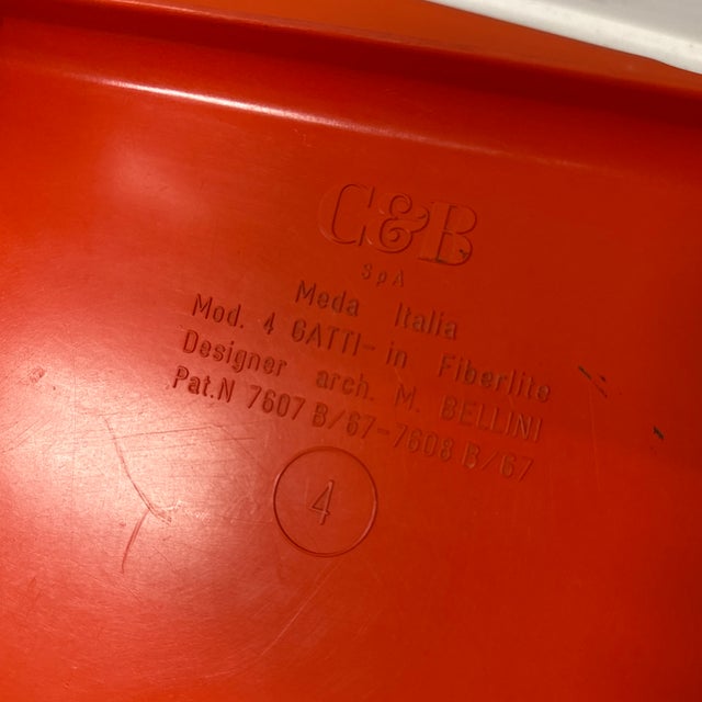 Set of 4 Stackable Fiberglass Quattro Gatti Tables by Mario Bellini for C & B Italia, 1970s For Sale - Image 9 of 12