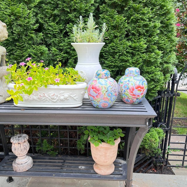 Mille Fleur Famille Rose Style Porcelain Ginger Jars – Hand-Painted Ginger Jars, Pair For Sale - Image 4 of 10