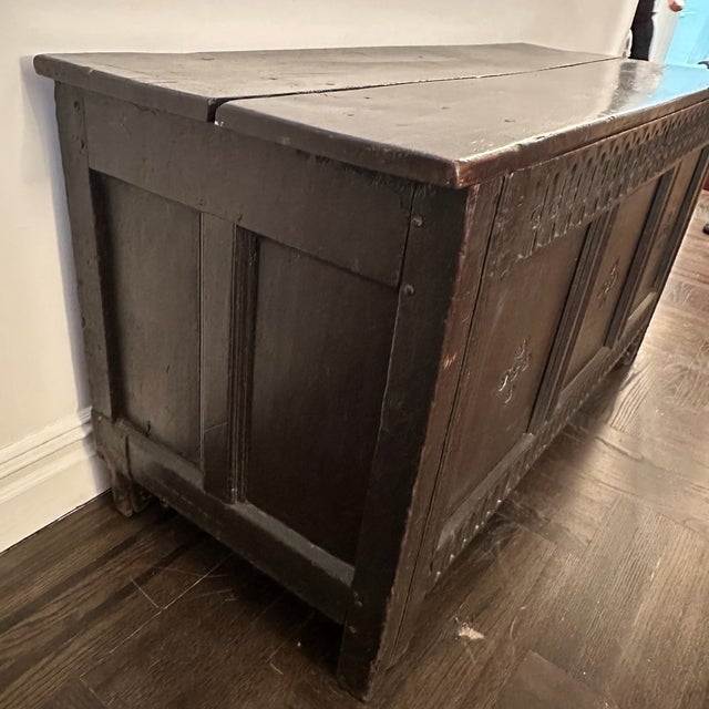 17th Century Oak Elizabethan Trunk/Console For Sale In New York - Image 6 of 18