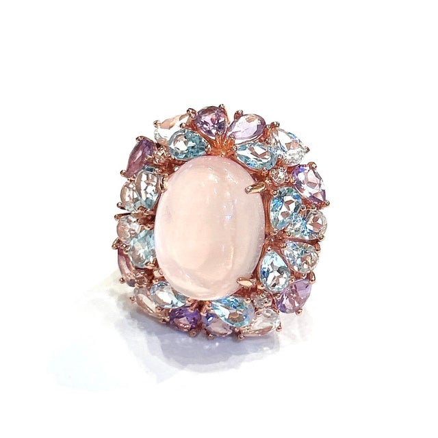 Contemporary Bochic “Orient” Pink Opal, Blue Topaz & Amethyst Ring Set In 18K Gold & Silver For Sale - Image 3 of 8