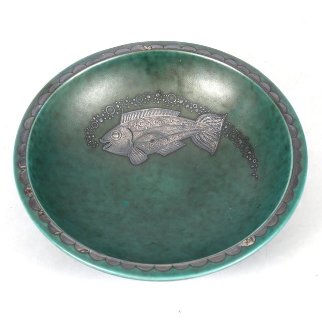 BOWL, Stoneware, Argenta, Wilhelm Kåge, Gustavsberg, 1940s. Green glaze and fish in silver decoration. Marked Gustavsberg...