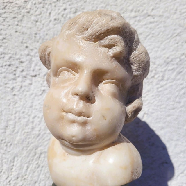 Green 17th Century White Marble Putto Head on a Column For Sale - Image 8 of 18