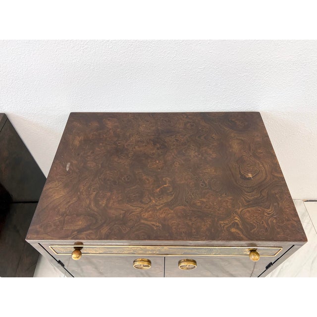 Wood Bernhard Rohne Mastercraft Burl and Acid Etched Brass Nightstands, 1970's For Sale - Image 7 of 8